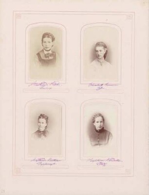 links oben: Schülerin Mathilde Klehe aus Freiburg rechts oben: Schülerin Elisabeth Rennen aus Köln links unten: Schülerin Mathilde Bertheau aus Rapperswil/Schweiz rechts unten: Schülerin Josephine Bordollo aus der Pfalz [im Großherzoglichen Institut Mannheim]