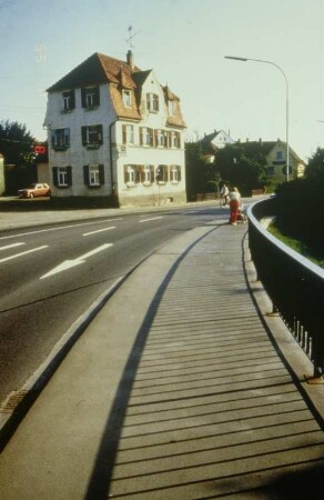 Instandsetzungsmaß-nahmen nach ZTV-StB, Fertige Gehweg-Kappe