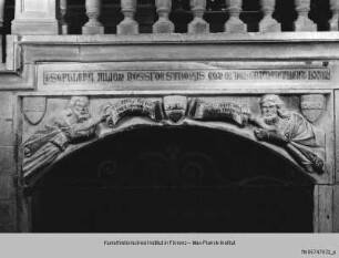 Reliefs mit Propheten und Strozziwappen - Reliefs: Propheten mit Spruchbändern und Strozziwappen