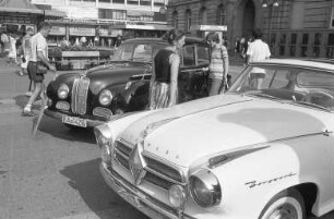 Wiedereröffnung des Verkehrsmuseums in der Werderstraße 63. Oldtimer-Werbefahrt von der Werderstraße zum Europaplatz