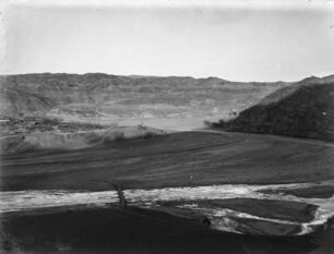 Flusstal : Blick in ein Flusstal