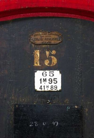 Frankreich. Champagne Ardenne. Marne. Epernay. Champagner Kellerei. De Castellane. Altes Weinfass. Detail