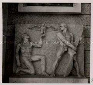 Berlin, Reichsbank, Bildhauer Josef Thorak, Relief