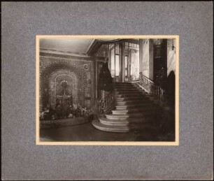 Stadttheater (auch: Opernhaus), Nürnberg: Treppe zum Foyer 1. Rang