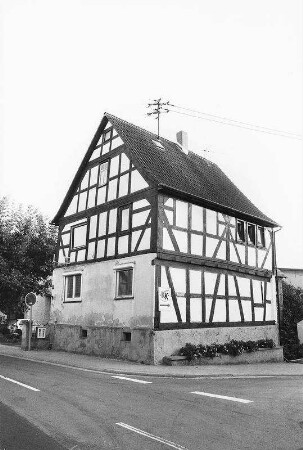 Wohnhaus, Fachwerk; Hasselroth, Alte Dorfstraße 35