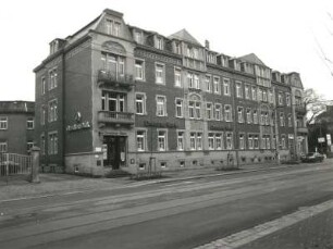 Dresden-Pieschen, Großenhainer Straße 133/135. Doppelwohnhaus mit Läden (Dresdner Bank; um 1900). Straßenansicht