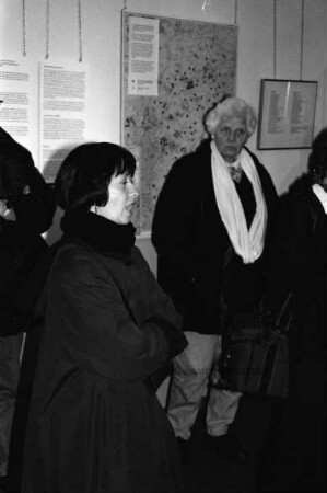 Ausstellung "Zwangsarbeiterlager Wiesenfeld" im Schulzentrum Glinde: Führung durch das ehemalige "Lager Wiesenfeld"