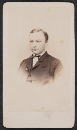 Porträt eines jungen Mannes (vielleicht Robert Roscher) : Porträt eines jungen Mannes (vielleicht Robert Roscher). Visitfoto