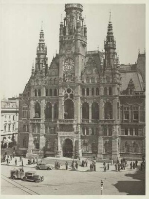 Sudetengau. Reichenberg(heute Liberec). Schaufront des von 1890-1893 im Stil der Neorenaissance erbauten Rathauses