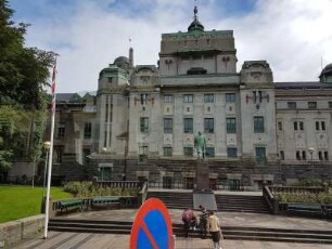 Bergen: Nationaltheater/Nationale Scene