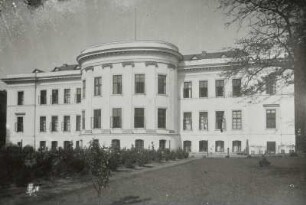 Großes Palais : Originalabzug mit Motiv "Großes Palais - Gartenseite - in Doberan", mit Stiften auf Untergrund befestigt