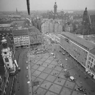 Marktplatz von Leipzig : Blickrichtung Südwesten zum Neuen Rathaus