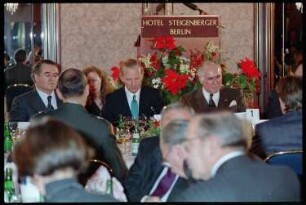 Fotografie: Besuch von US-Außenminister James Baker in West-Berlin