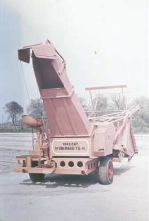 Feldhäcksler E 066; Heckansicht