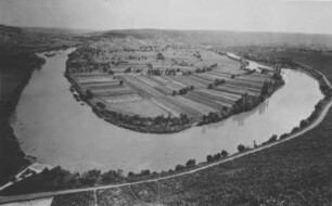 Neckar zwischen Mundelsheim und Hessigheim vor dem Bau der Staustufe