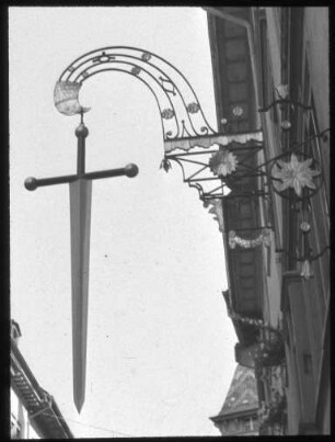 Wirtshausschild "Zum Schwert" in Schaffhausen