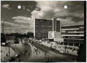 Berlin, Hardenbergstraße mit Bahnhof Zoo