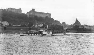 Personen-Seitenraddampfer "Karlsbad" (1898, Werft Blasewitz) in Fahrt stromauf