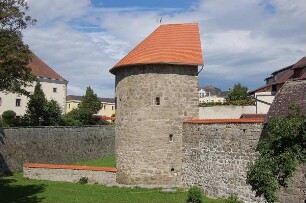 Freistadt - Altstadtansicht : Stadtmauer mit Wehrturm in Freistadt, Oberösterreich, 35 km von Linz entfernt, aufgenommen 2006