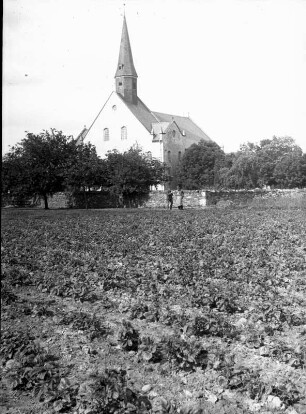 Halsbrücke-Conradsdorf, Alte Dresdner Straße 61. Kirche Conradsdorf (1871/1872). Feldansicht