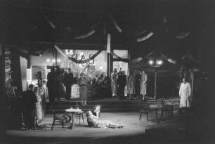 Szenenbilder aus "Die Heilige der Bleecker Street". Oper von G. C. Menotti, Städtische Oper Berlin, Deutsche Erstaufführung, 30.10.1955 : Mit E. Trötschel, A. Herwig u.a.