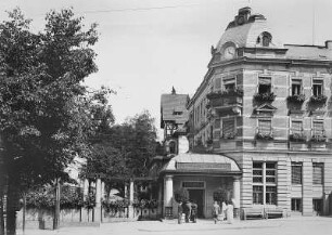 Dr. Lahmanns Santorium. Haupthaus. Straßenansicht mit Haupteingang