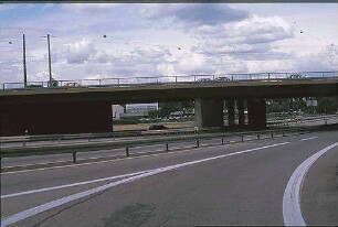 Ausfahrt aus Kreisel Südost (Karlsruhe Richtung Heidelberg) zu Nebenfahrbahn Ost (Basel Richtung Heidelberg)