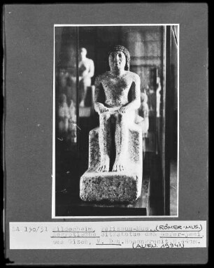 Sitzstatue des Nefer-Jehi aus Gizeh, 5. Dynastie