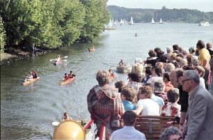 Berlin; Pichelsdorf: Ausfahrt Pichelsdorf; mit Paddelboote