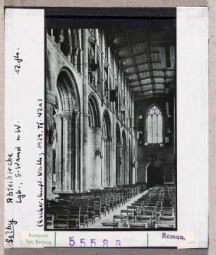 Selby: Abteikirche, Langhaus Südwand nach Westen