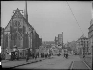 Leipzig, Augustusplatz. Universitätskirche St. Pauli und Kaffeehaus Felsche