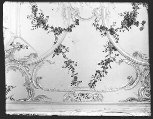 Potsdam, Neues Palais, Wohnung Friedrich II., Schlafzimmer, R.: 212, Decke - Mitte - nördliche Hälfte.