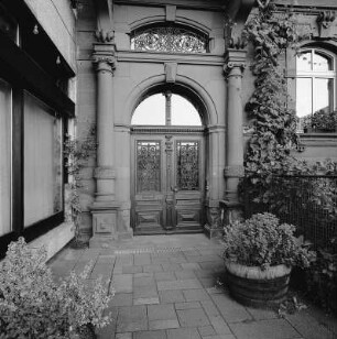 Rüdesheim, Rheinstraße 15