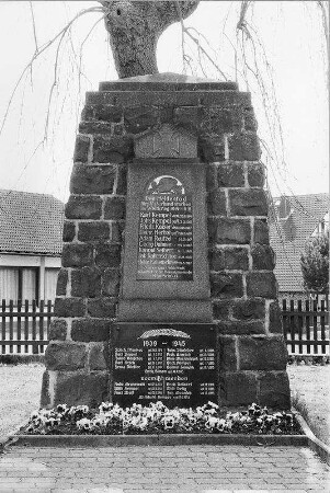 Kriegerdenkmal (Denkmal); Birstein, Höhenstraße