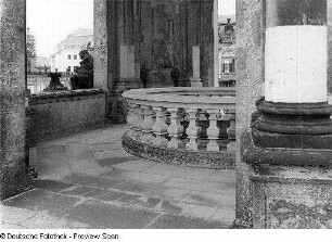 Zwinger. Obergeschoß im Kronentor