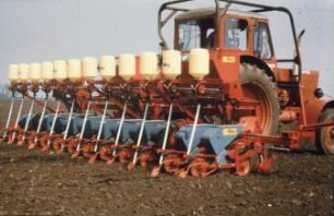 Fotografie: Sätechnik, Einzelkornsämaschine, Mais, Unterfußdüngung