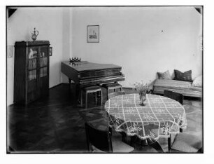 Interieur mit Flügel