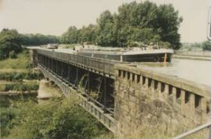 Alte Kanalbrücke des Mittellandkanals über die Leine