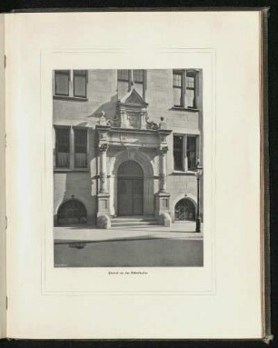 Rathaus Stuttgart. Portal an der Küferstraße. Ansicht