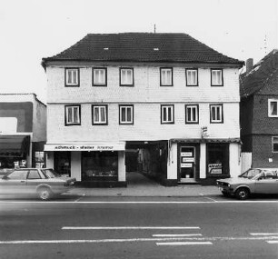 Höchst, Erbacher Straße 10, Erbacher Straße 12