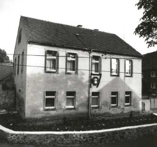 Dresden-Wilschdorf, Dorfstraße. Gemeindehaus. Straßenansicht