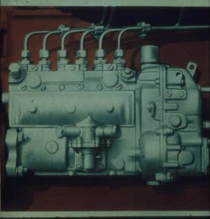 Fotografie: Dieselmotor, Maschinenelement, Einspritzpumpe