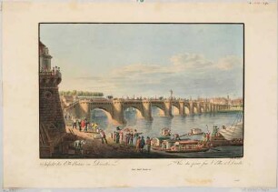 Die Elbbrücke (alte Augustusbrücke, 1727-31 von Pöppelmann) in Dresden, Blick vom Ausschiffungsplatz an der Elbe, unterhalb der Brühlschen Terrasse nach Nordwesten auf die Neustadt