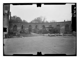Passow. Herrenhaus (1830). Hauptbau. Rechter Seitenflügel. Eingangsseite