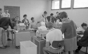 Ausbildung im Programmieren elektronischer Rechenanlagen beim Institut für angewandte Mathematik der Technischen Hochschule Karlsruhe.