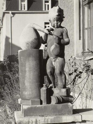 Fabrikgebäude des Arzneimittelwerkes