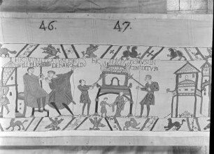 Der Teppich von Bayeux — 39. Szene: Wilhelm empfängt einen Boten, der ihm von Harolds Vorbereitungen berichtet