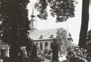 Dresden-Friedrichstadt. Matthäuskirche (1728-1730, M. D. Pöppelmann) und Friedhof (Anlegung 1725) von Süden