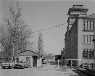 Freiberg (Sachsen), Porzellanfabrik (1922). Pförtnerhaus mit Werktor