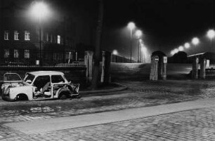 Einfahrt zum Güterbahnhof mit Autowrack